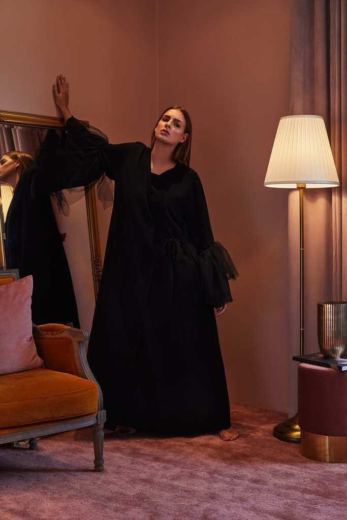 Black puff sleeves