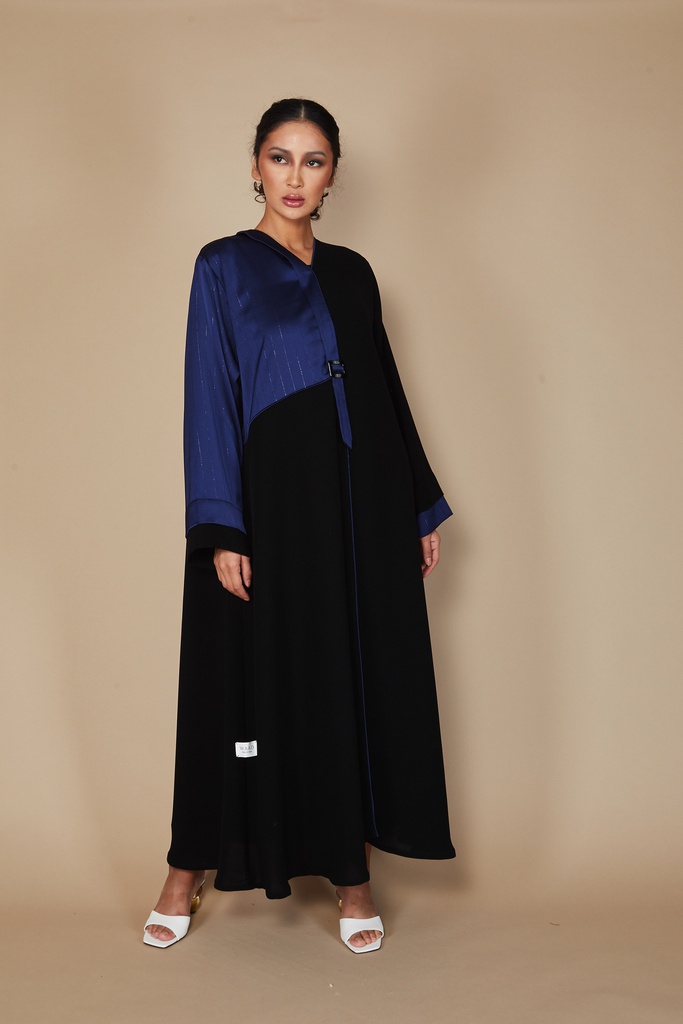 Jacket with belted front