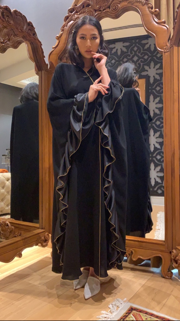 The Butterfly bisht with overlock