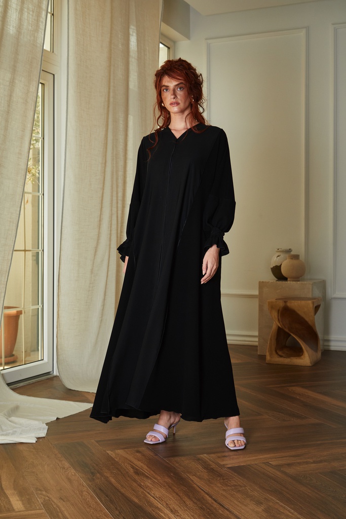 The black buttoned sleeves