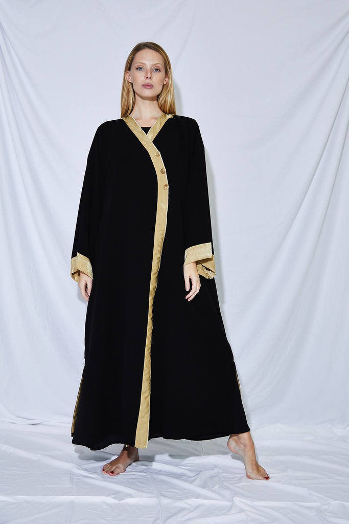 The casual buttons Abaya