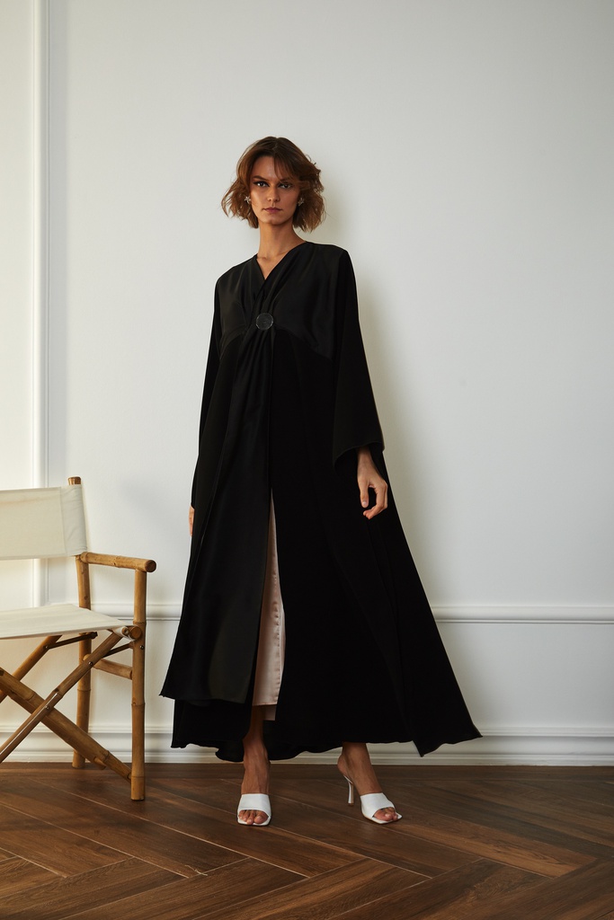 The one button centre ruffle