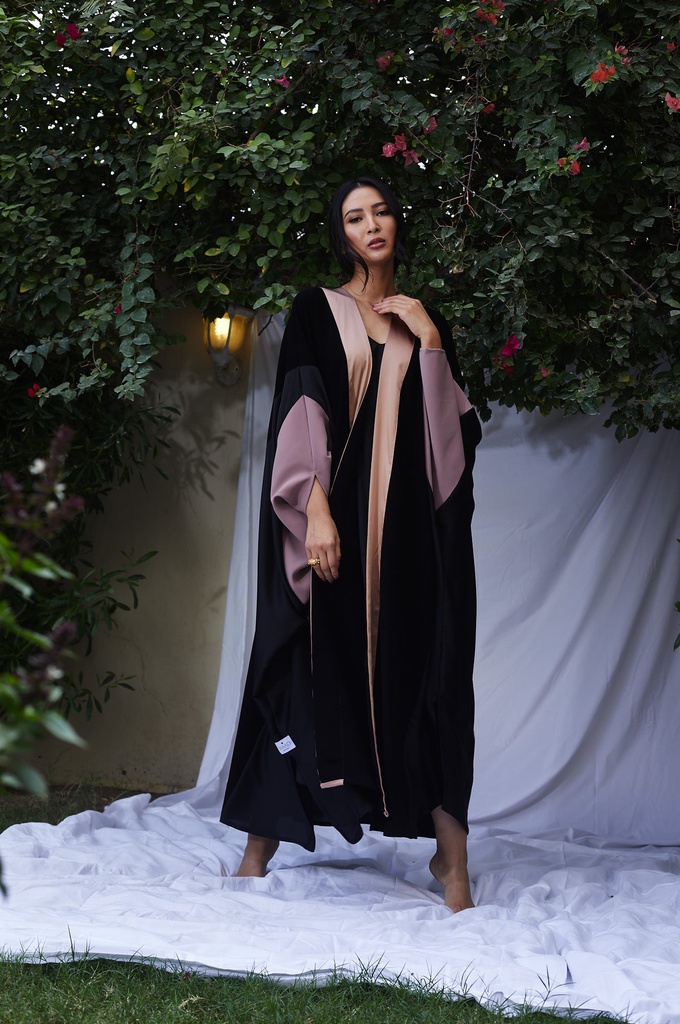 The pastel pink silk centre bisht