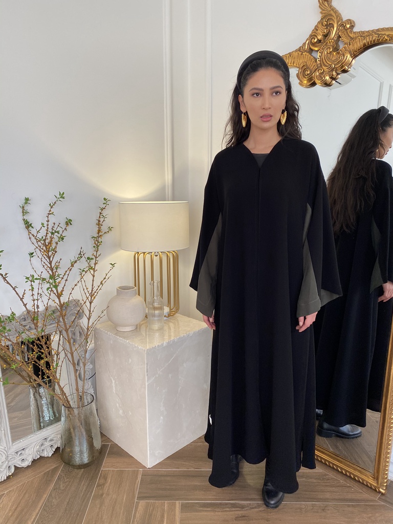 The undertone sleeve