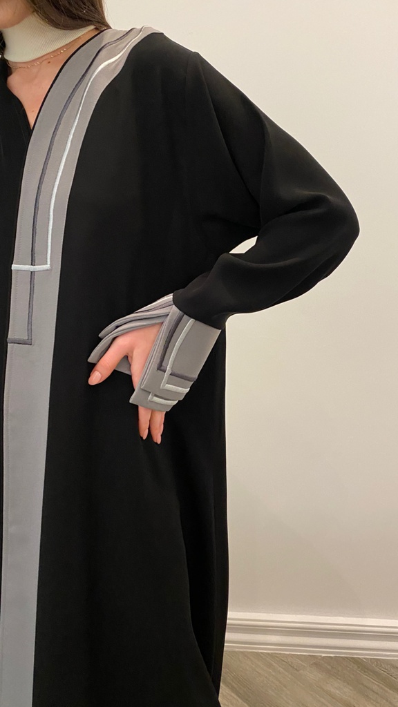 double sleeve with embroidery