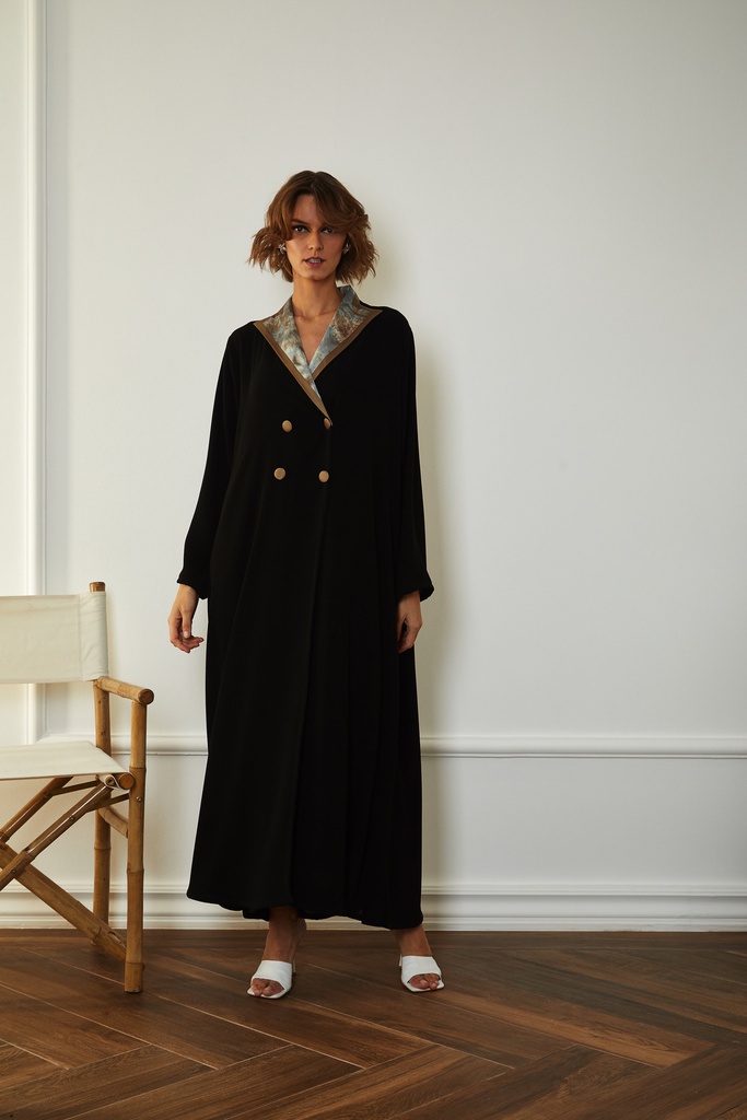 limited edition silk detailed collar