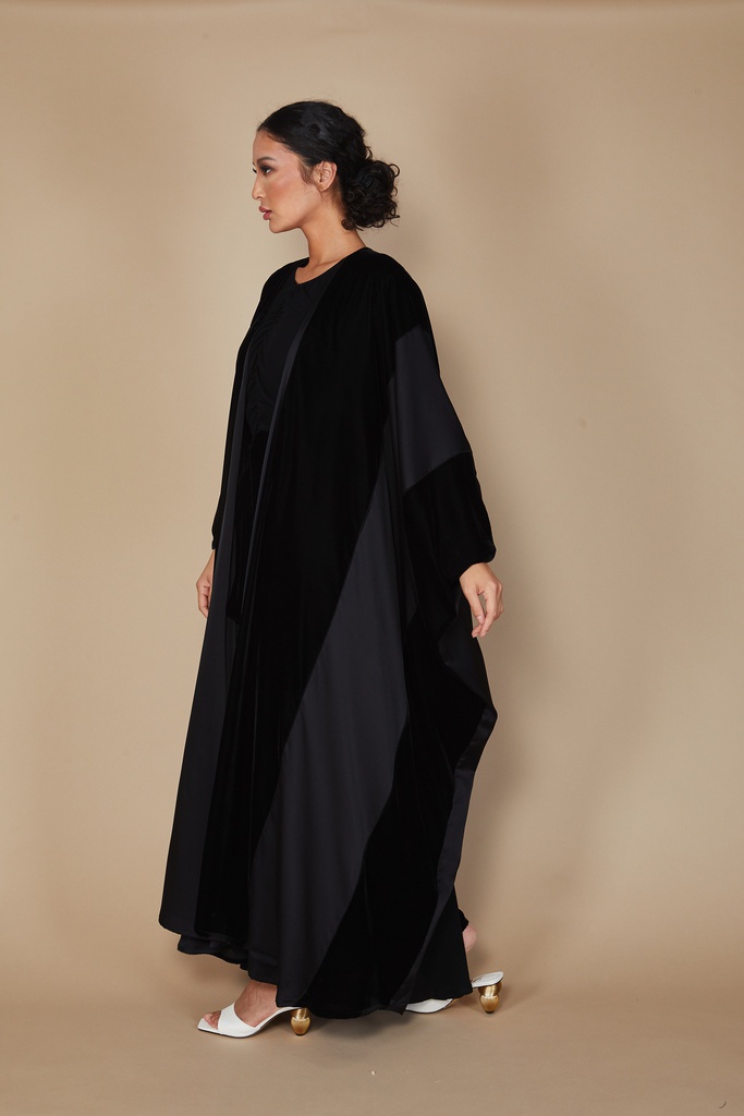 Velvet and silk reversable Abaya